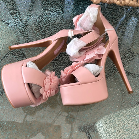 Sugarbaby Plush Rosary Platform Heels NWT - Picture 4 of 12